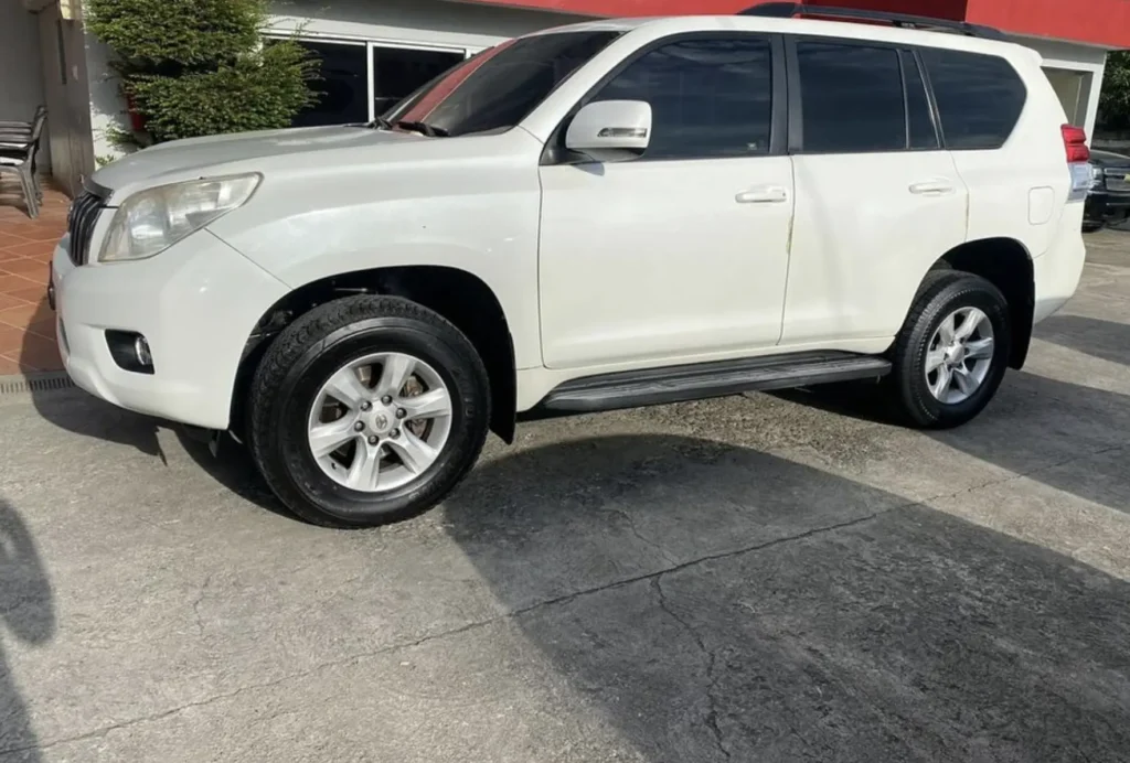 Steamboat Aviator | Should I Accept a Bank Cheque When Selling My Car? Old Cars Removed in Melbourne